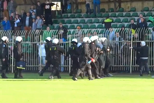 Podczas zamieszek zginął 27-letni kibic
