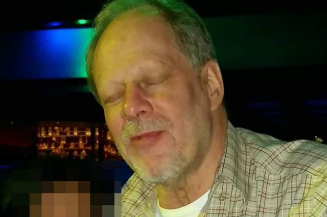64-letni Stephen Paddock był nienotowanym emerytem mieszkającym w pobliżu Las Vegas. Nic nie wskazywało na to, że może być sprawcą największej masakry w powojennej historii USA.