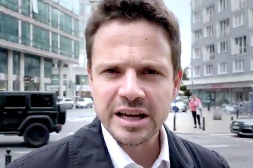 Rafał Trzaskowski przypomniał wypowiedź Patryka Jakiego na temat szczepień.