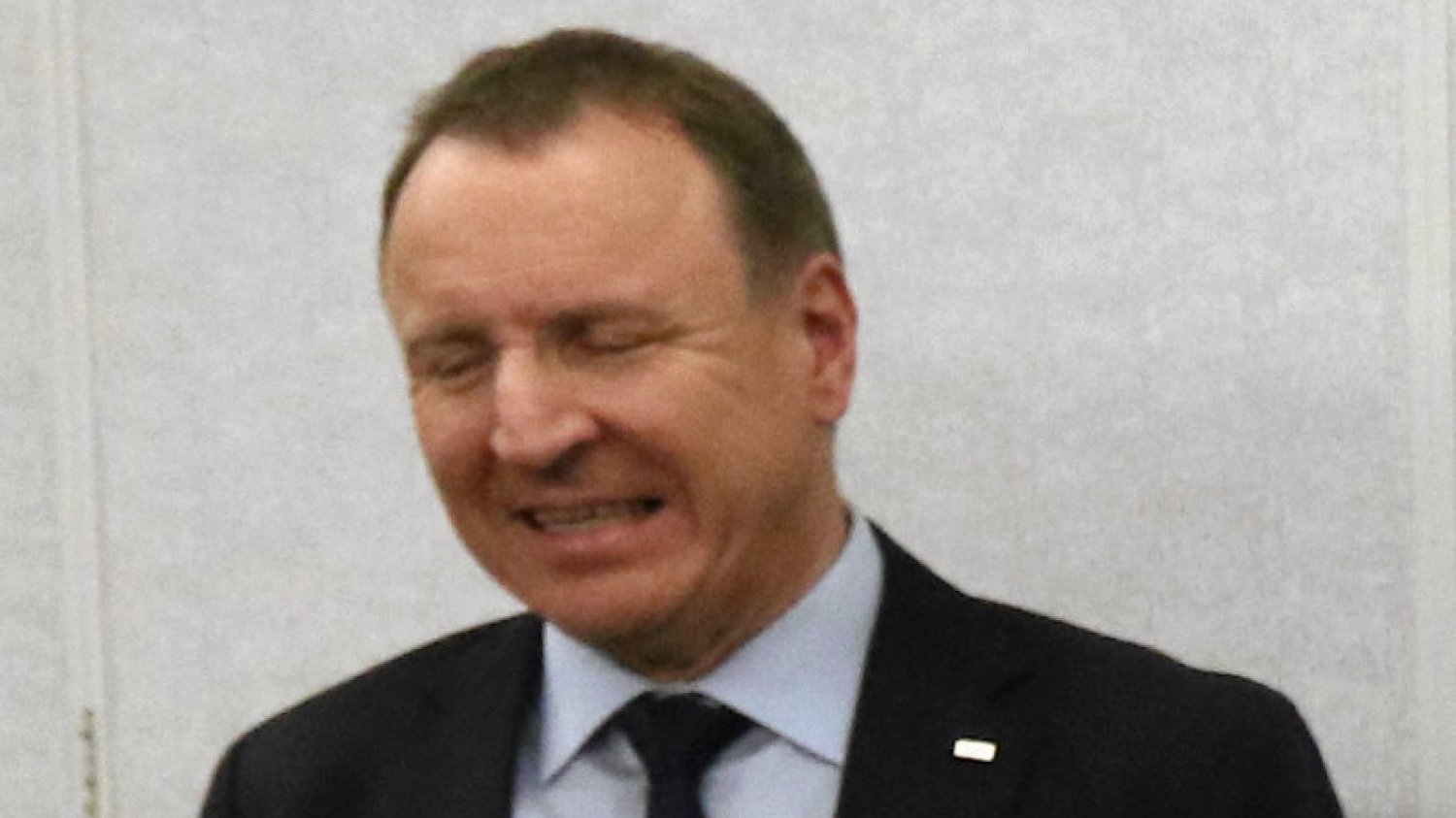 Łyżka dziegciu w beczce miodu. Wyniki oglądalności "Sylwestra z Dwójką" trochę inne niż podaje Jacek Kurski.
