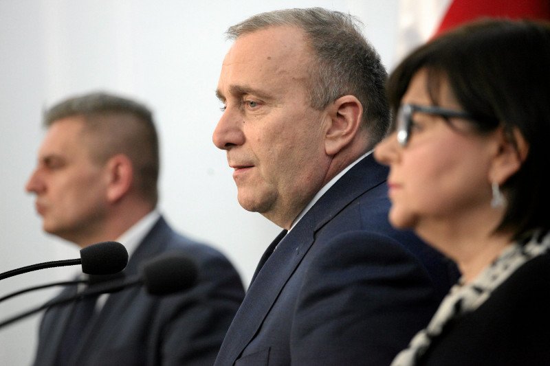 I Izabela Leszczyna, i Bartosz Arłukowicz mieli być uczestnikami spotkania nt. usunięcia Grzegorza Schetyny ze stanowiska szefa PO.