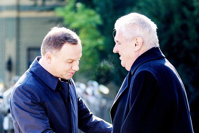 Prezydent Czech Miloš Zeman ma dobre stosunki z ekipą "dobrej zmiany" w Polsce, ale stosunki czesko-niemieckie zdają się dla niego dużo ważniejsze.