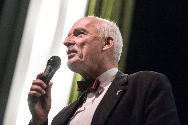 Janusz Korwin-Mikke przekonuje, że Europejczycy to niewolnicy, którzy już wkrótce zostaną podbici przez muzułmanów.