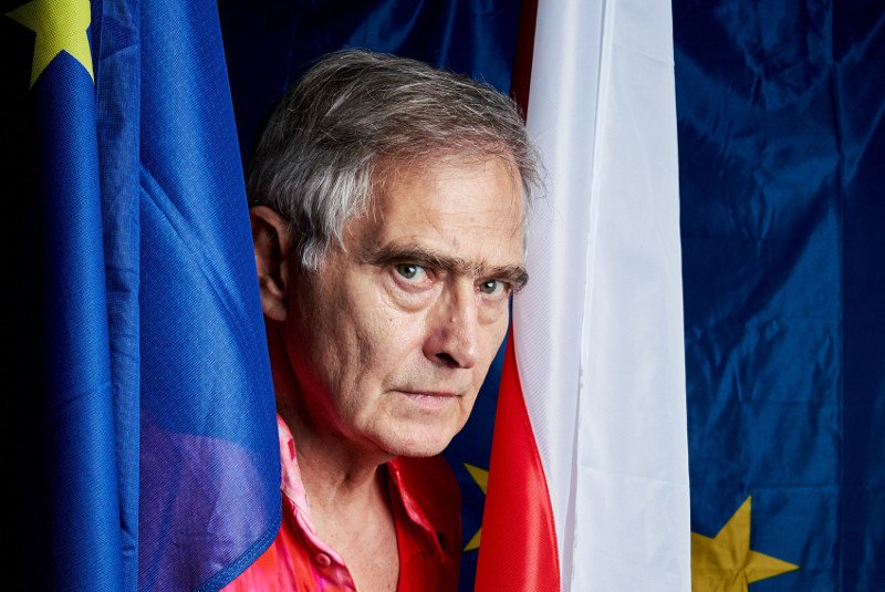 Akcja "Nie świruj, idź na wybory". Olgierd Łukaszewicz odpowiada oburzonym.