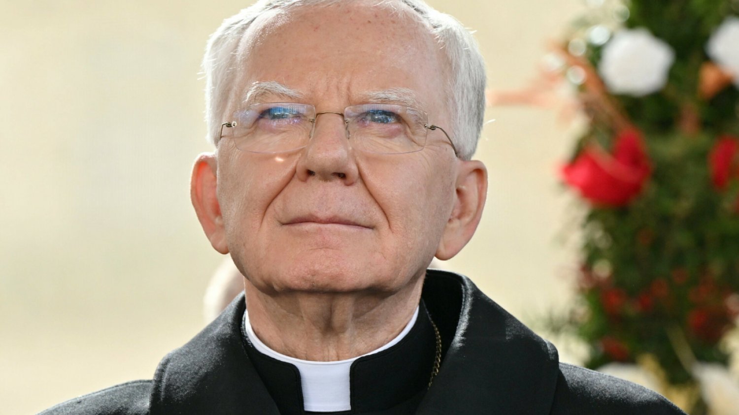 W tych apartamentach ma zamieszkać abp Jędrawszewski. "Powstaje krakowskie Castel Gandolfo".