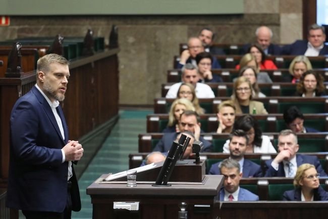 Kontrexpose LEWICY przedstawia Adrian Zandberg