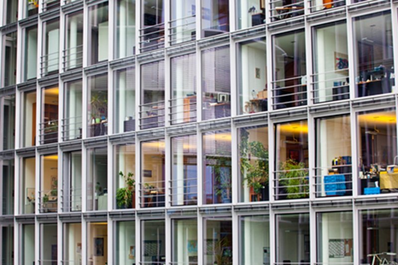 [url=http://www.shutterstock.com/dl2_lim.mhtml?src=p-66573607-2&id=132412259&size=small_jpg&submit_jpg=]Polskie firmy korzystają z pirackiego oprogramowania[/url]