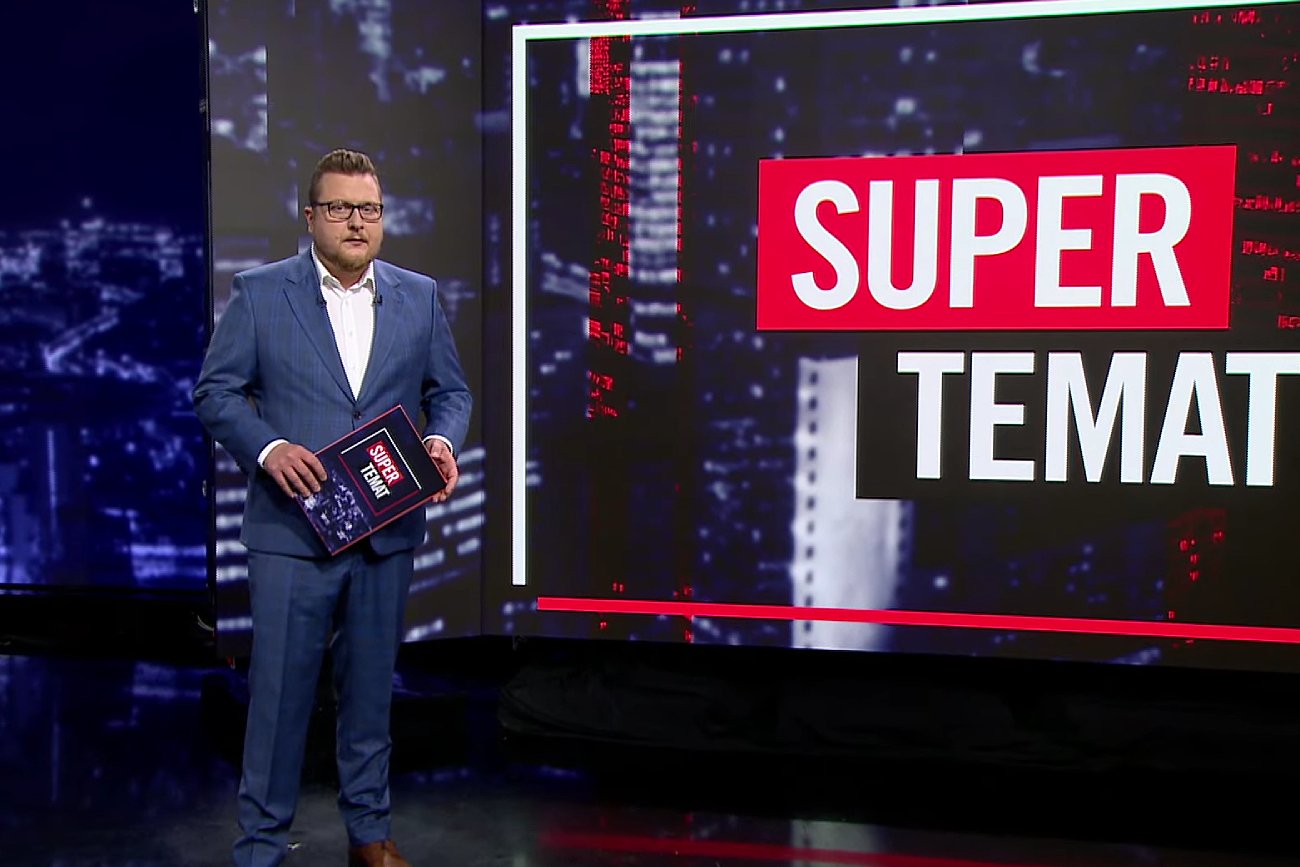 Co się dzieje z telewizją Superstacja? Kanał nadaje już tylko powtórki, a prezenterzy zniknęli bez słowa pożegnania.
