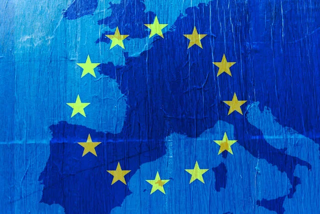 [url=http://shutr.bz/1fCMern]Unia Europejska objęła Rosję sankcjami[/url]