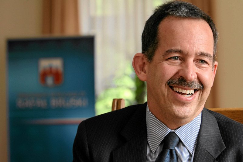 Po blisko trzech latach ambasador amerykański Stephen Mull zostaje odwołany z polskiej placówki.