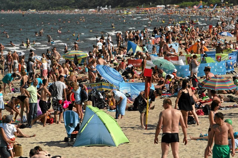 Plaże nad Bałtykiem - kto lubi wypoczywać w tłumie?