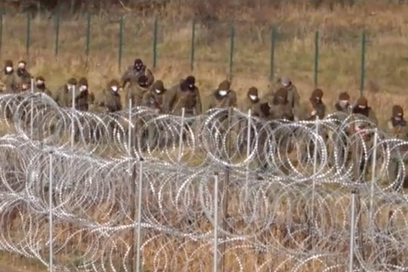 MON pokazało, jak Białoruś zbroi się przy granicy z Polską.