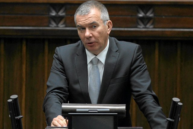 Przygotował plan "na rzecz bogacenia się Polaków" zakładający likwidację podatku PIT oraz  innych składek, a zastąpienie ich znacznie niższą opłatą.