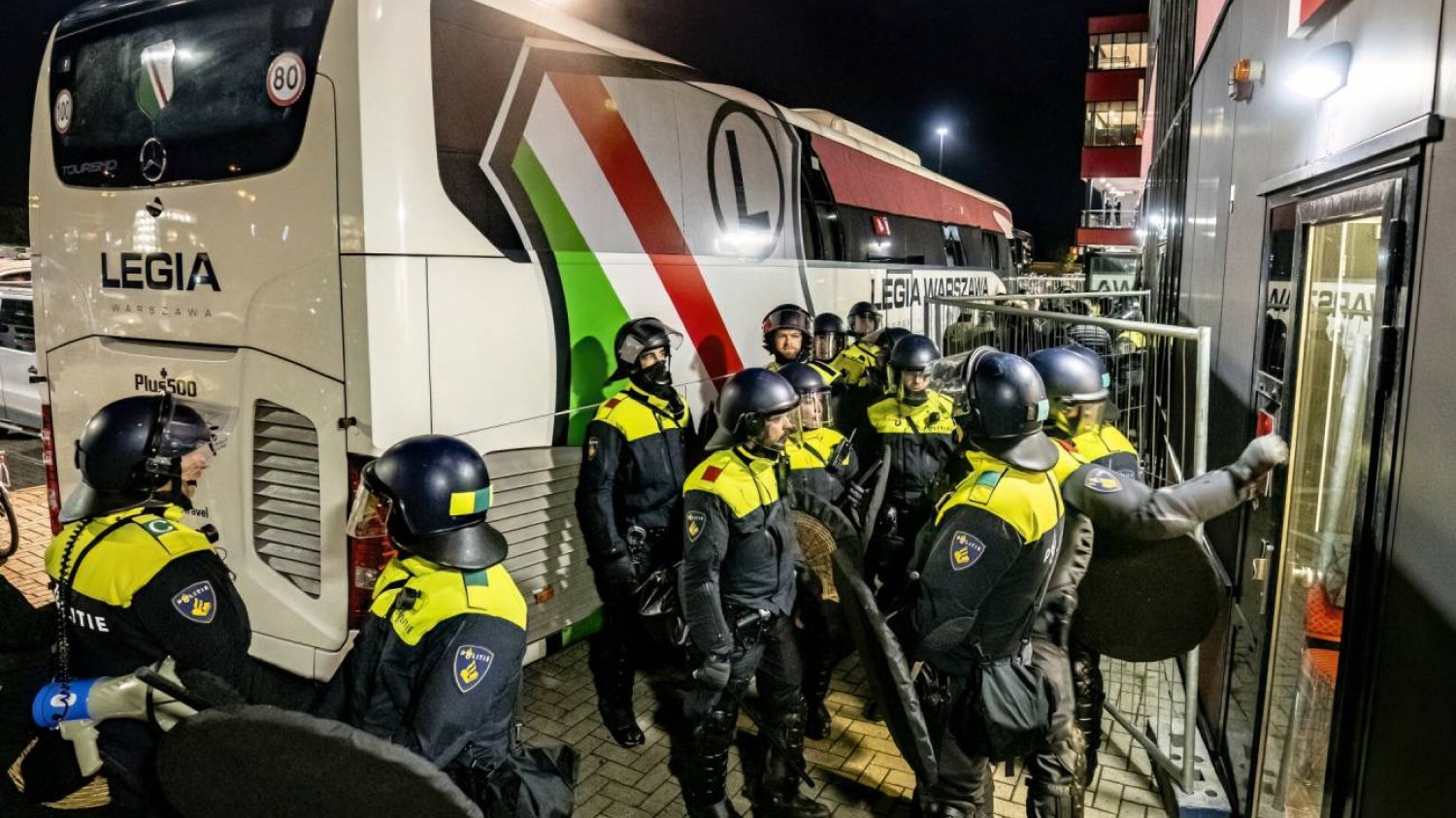 Holendrzy komentują film Legii Warszawa dot. skandalu w Alkmaar