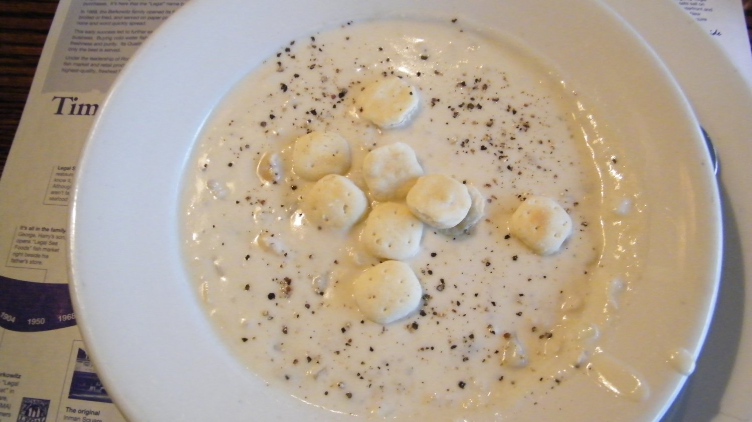 Clam chowder- zupa małżowa.