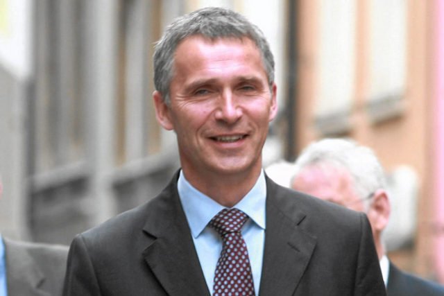 Nowym sekretarzem generalnym NATO będzie Jens Stoltenberg
