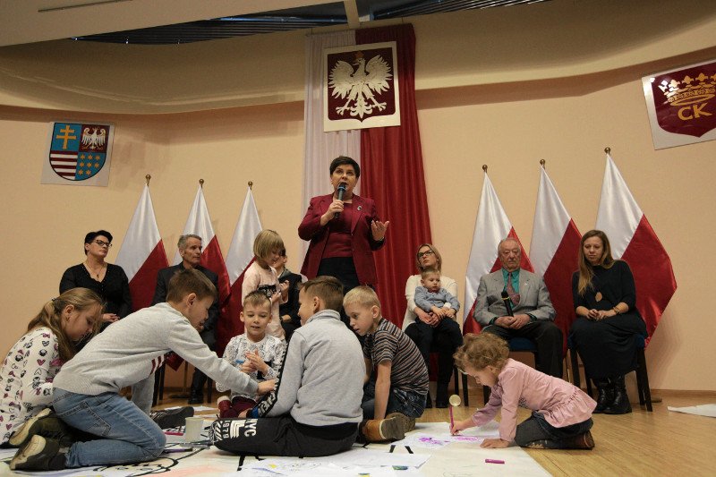 Beata Szydło podczas wizyty w Kielcach.