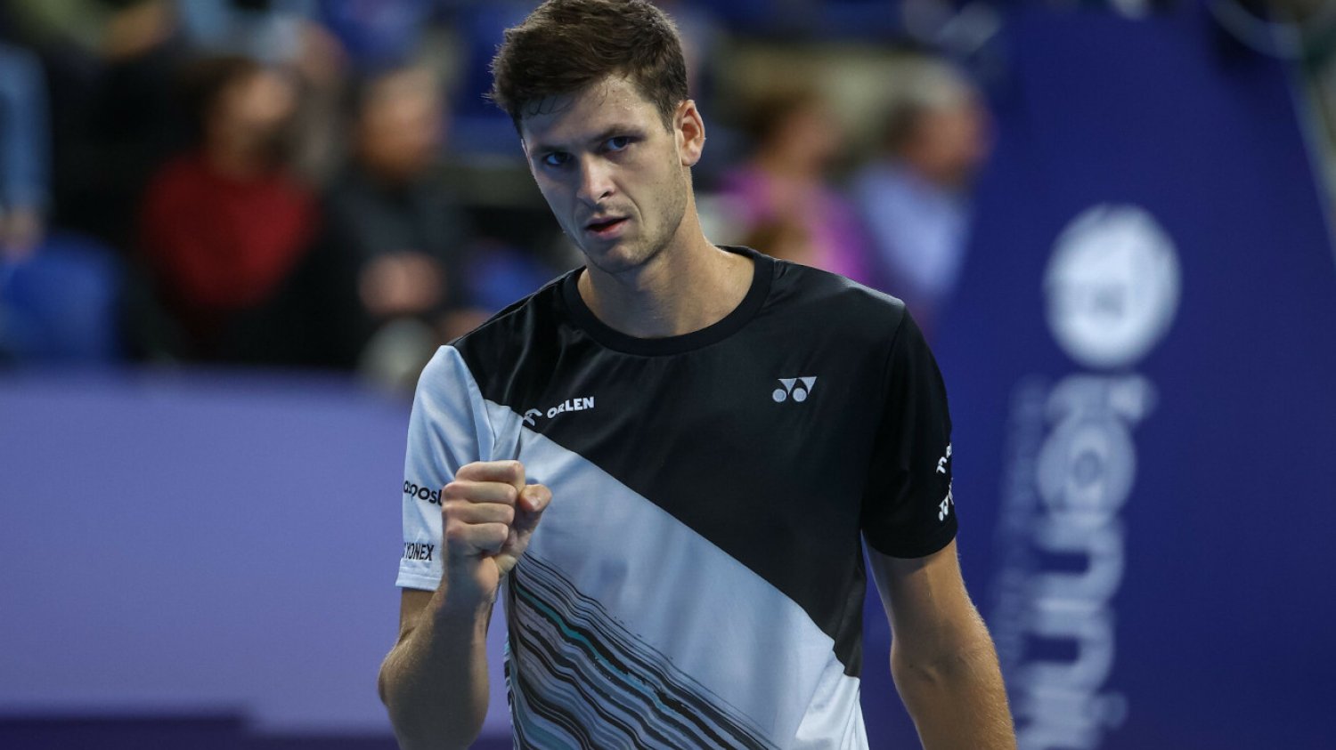 Hubert Hurkacz może drugi raz z rzędu zagrać w ATP Finals. Polak musi jednak zaliczyć bardzo dobrą koncówkę sezonu.