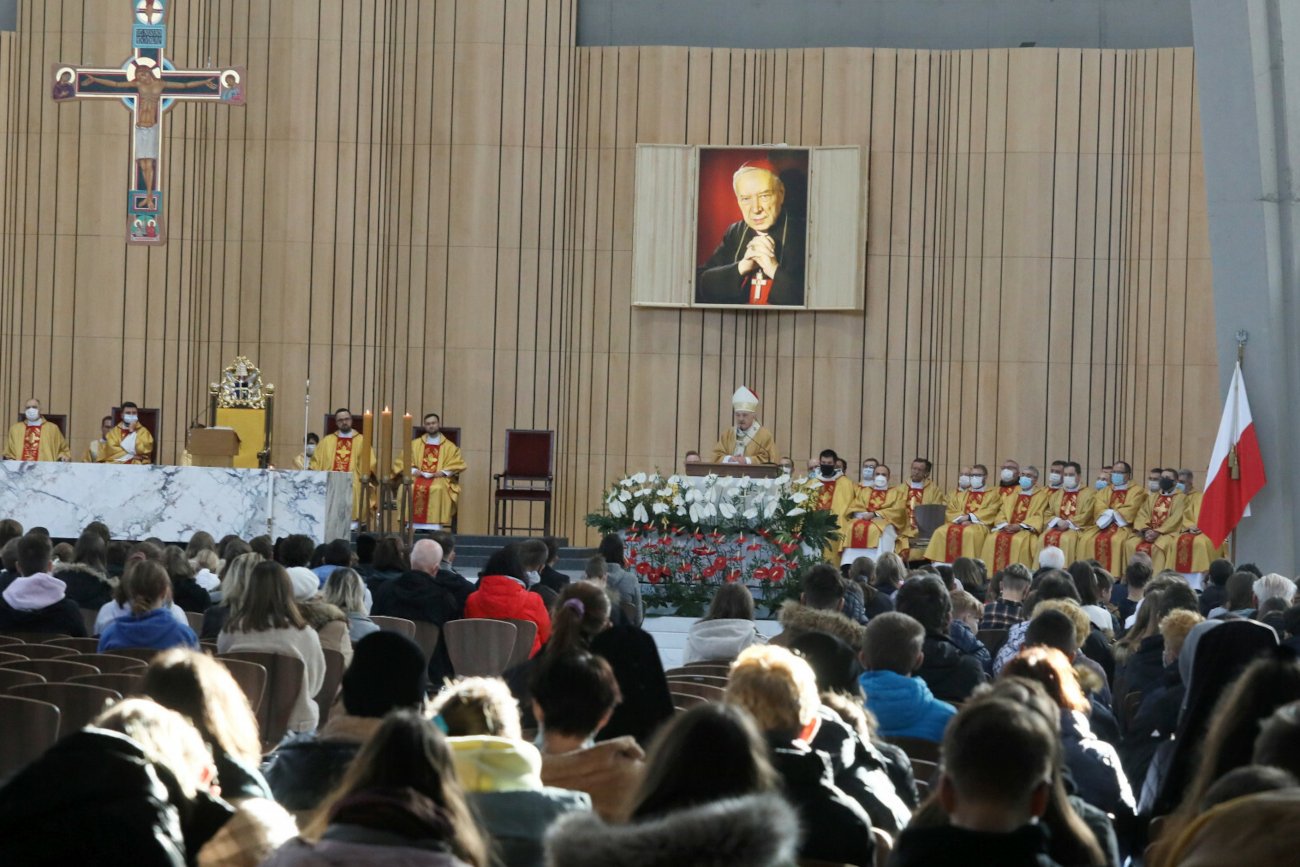 Czy w kościołach będą sprawdzać paszporty covidowe?