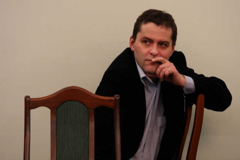 Cezary Gmyz próbował dowieść związków działaczki KOD z mafią. Okazało się, że pomylił nazwiska.