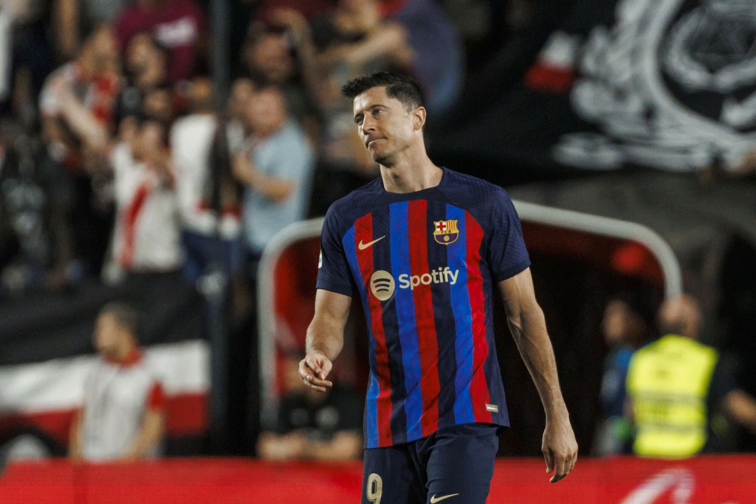 Robert Lewandowski nie błyszczy skutecznością w lidze. Co na to Santos?