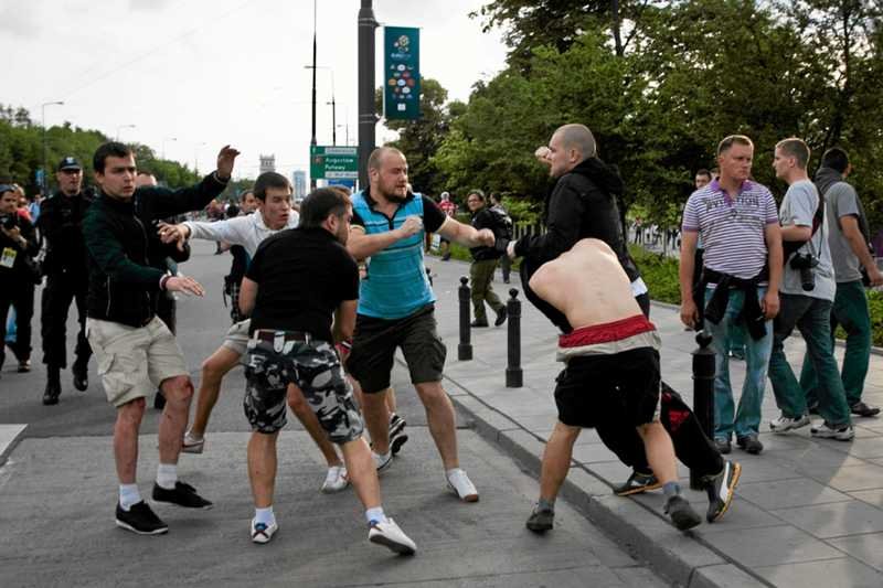 Bójki przed meczem Polska - Rosja podczas Euro 2012