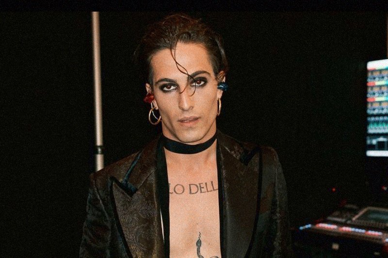 Damiano David z zespołu Måneskin, który wygrał Eurowizję 2021.