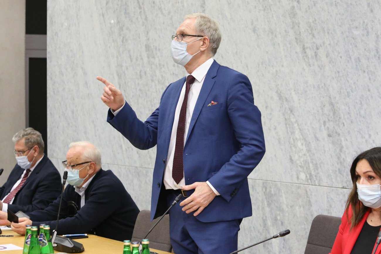 Sejmowa Komisja Zdrowia rozpatrzyła we wtorek i pozytywnie zaopiniowała projekt ustawy o weryfikacji covidowej.