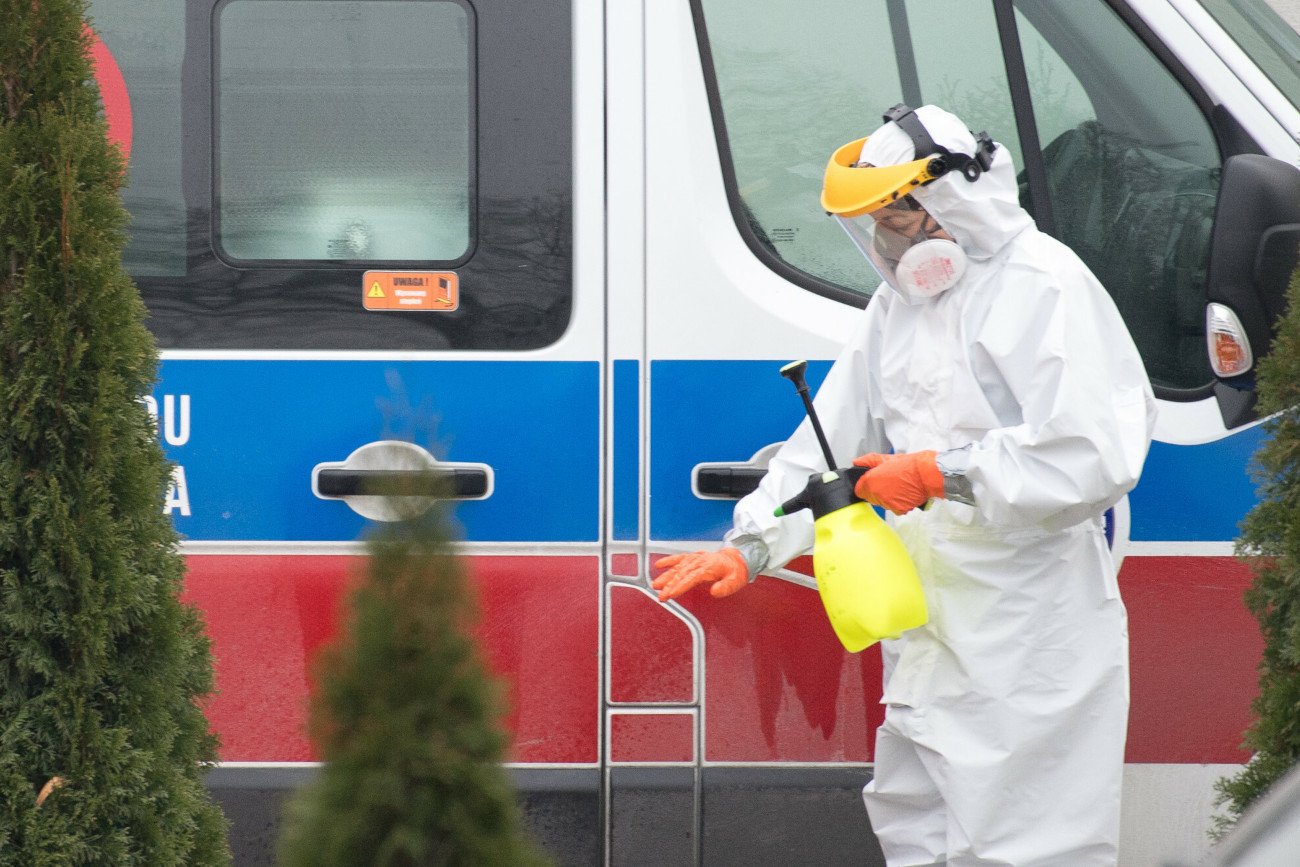 Ile zakażeń koronawirusem w poniedziałek 13 grudnia? Jest najnowszy raport MZ.