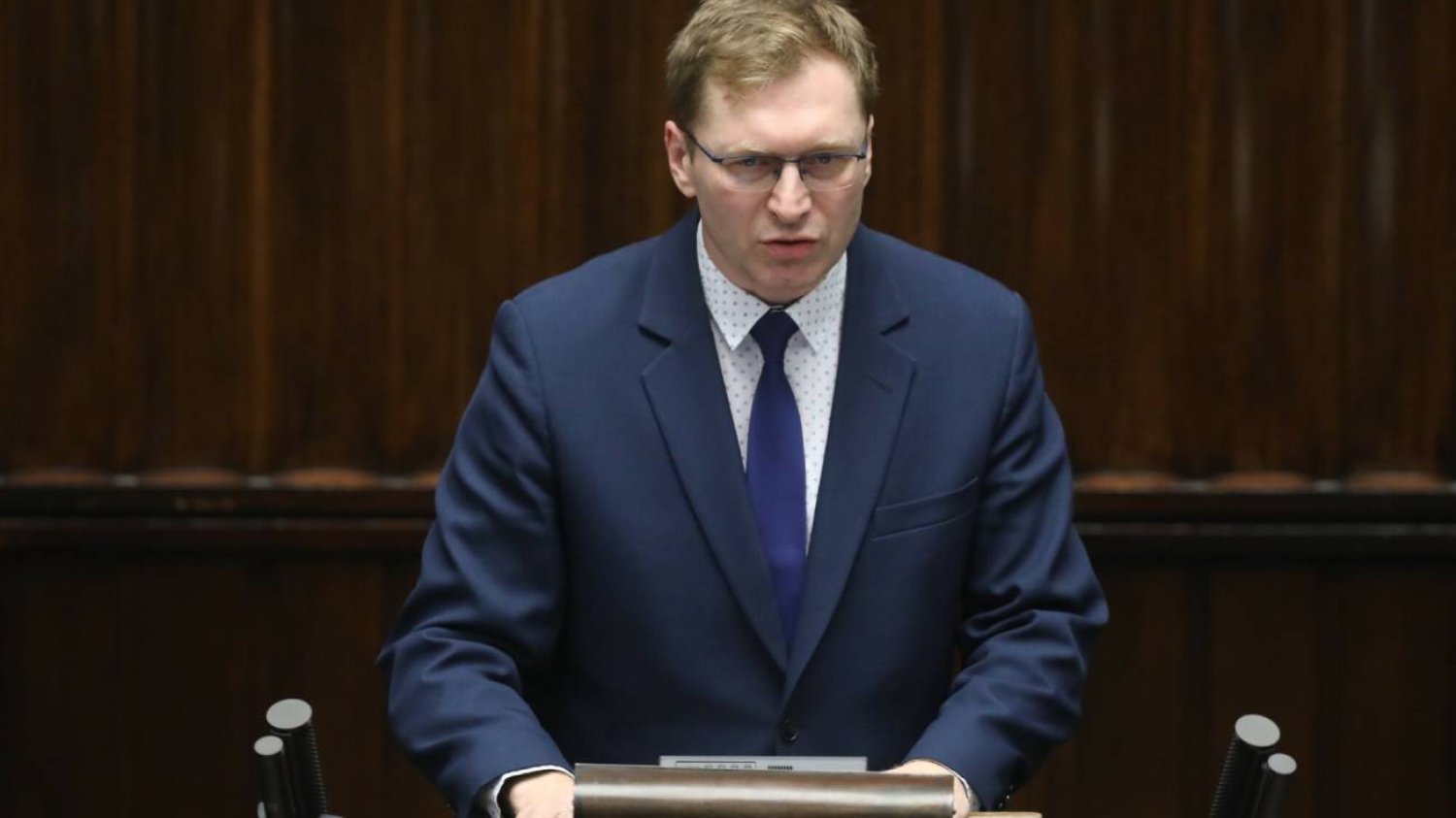 PiS-owcy na Twitterze puścili "deklarację normalności". Nie jem chrząszczy