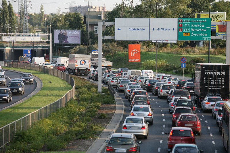 Zapowiadane od dawna zmiany dla kierowców wreszcie nadejdą.