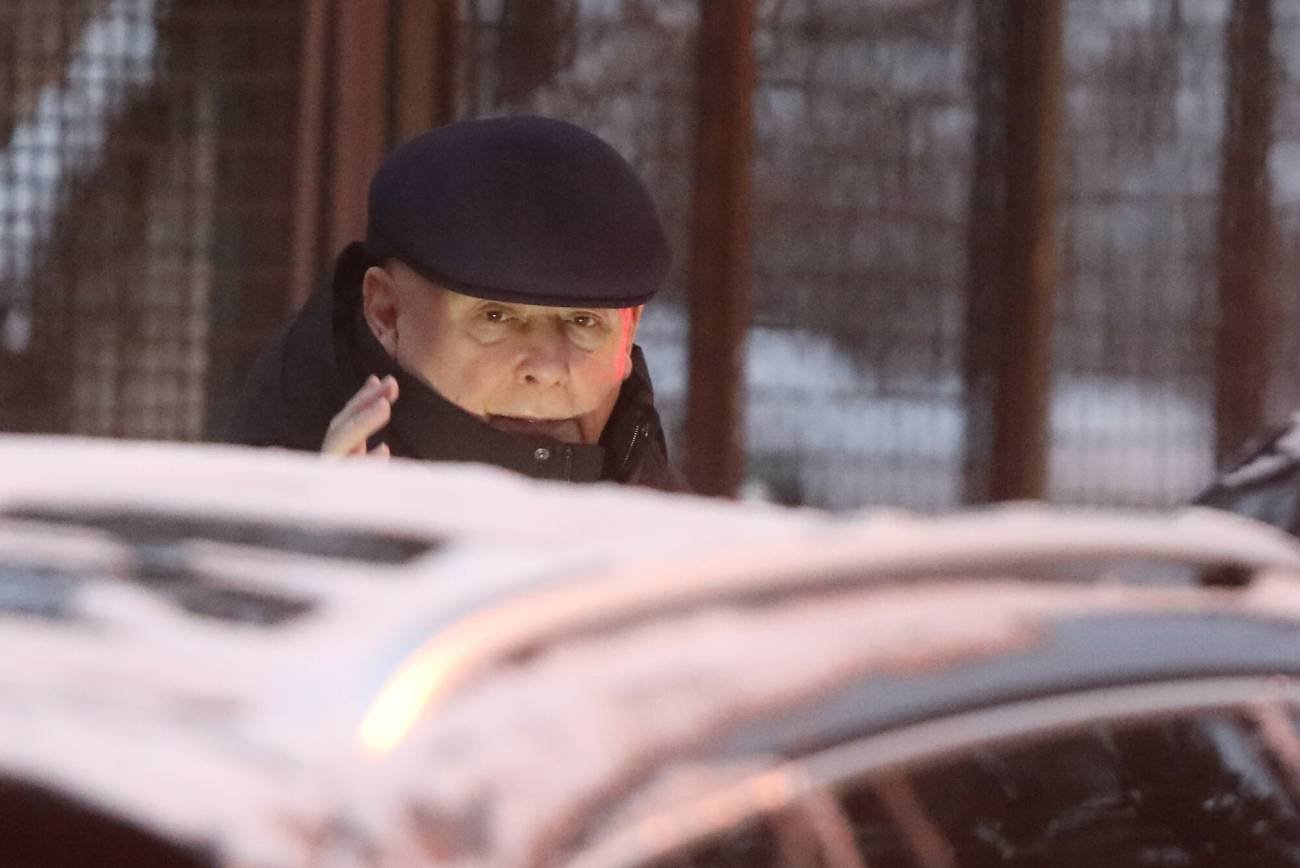 Pilne spotkanie na Nowogrodzkiej. PiS wprowadzi zmiany