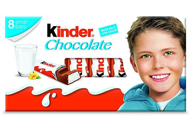Josh Bateson w wieku 10 lat wystąpił w reklamie Kinder Chocolate. Dziś zmienił się nie do poznania.