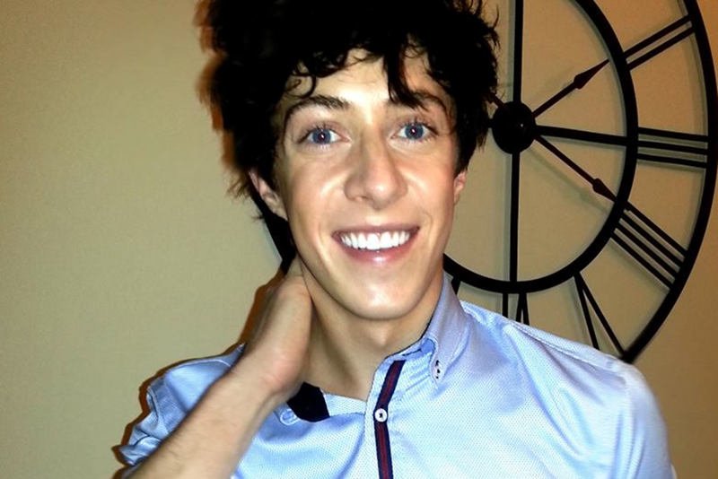 Piotr Kaszubski z internetu dowiedział się o swojej śmierci. Spiralę powstrzymało dopiero jego oświadczenie i zdjęcie, które dowiodło, że żyje.