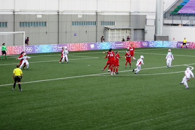 Irańskie piłkarki podczas młodzieżowych igrzysk olimpijskich w 2010 roku
