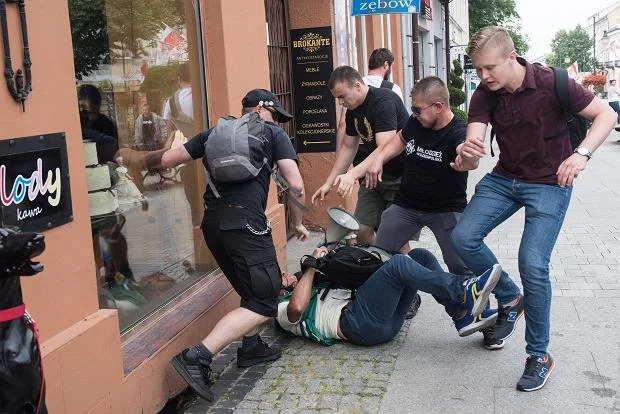 Rzecznik PiS rozumie tych ludzi...