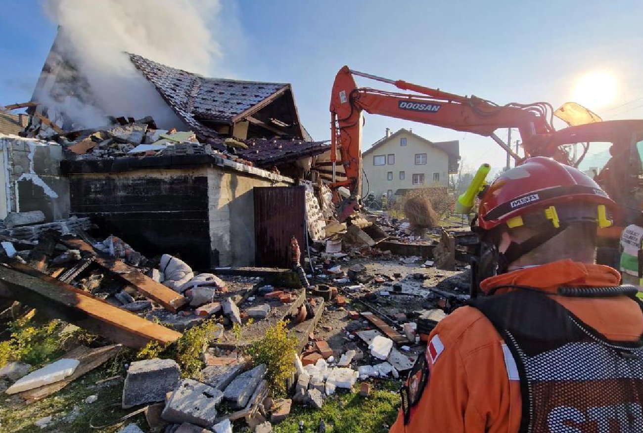 Nowe fakty ws. eksplozji gazu w Ustroniu. Strażacy znaleźli ciało.