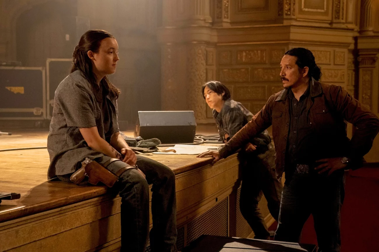 Bella Ramsey, Young Mazino i Gabriel Luna w serialu "The Last of Us"
