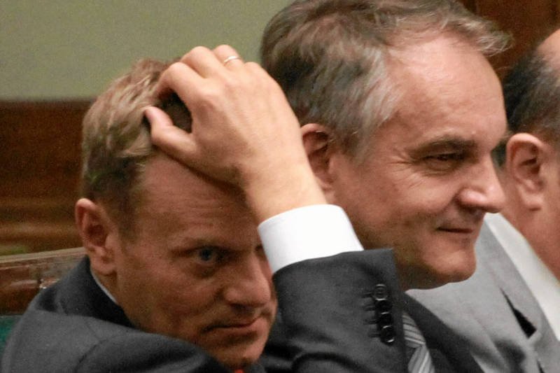 Według sondażu PO traci aż 5 procent.