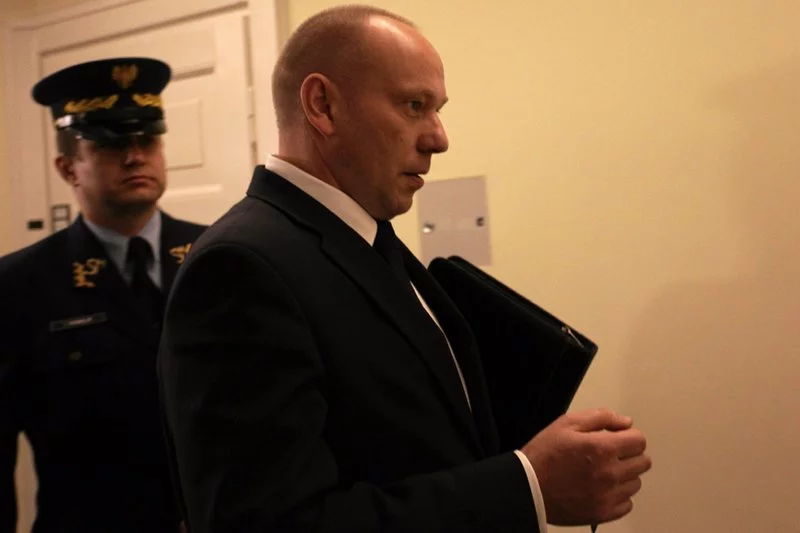 Generał Piotr Pytel ujawnił rozmowę z Antonim Macierewiczem. Minister Obrony Narodowej miał mu powiedzieć – "Pan wie, że zamach smoleński to tylko narzędzie polityczne"