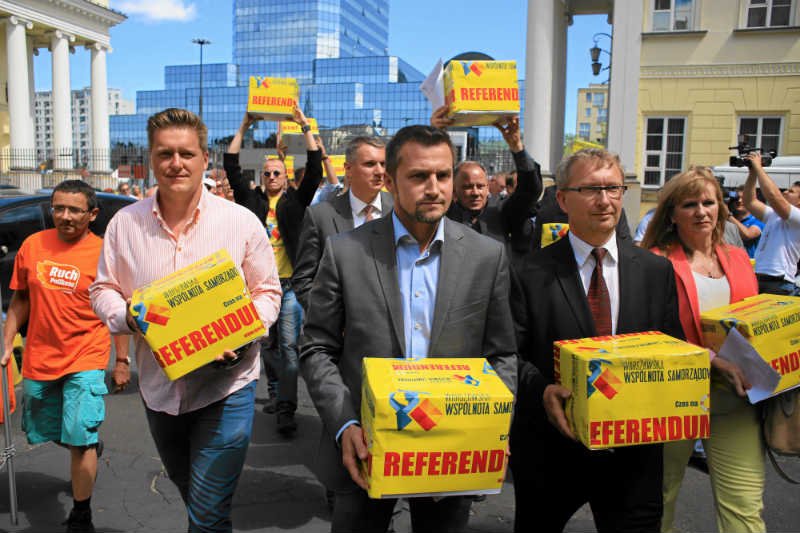 Piotr Guział znowu spróbuje odwołać Hannę Gronkiewicz-Waltz (zdjęcie z 2013 roku).