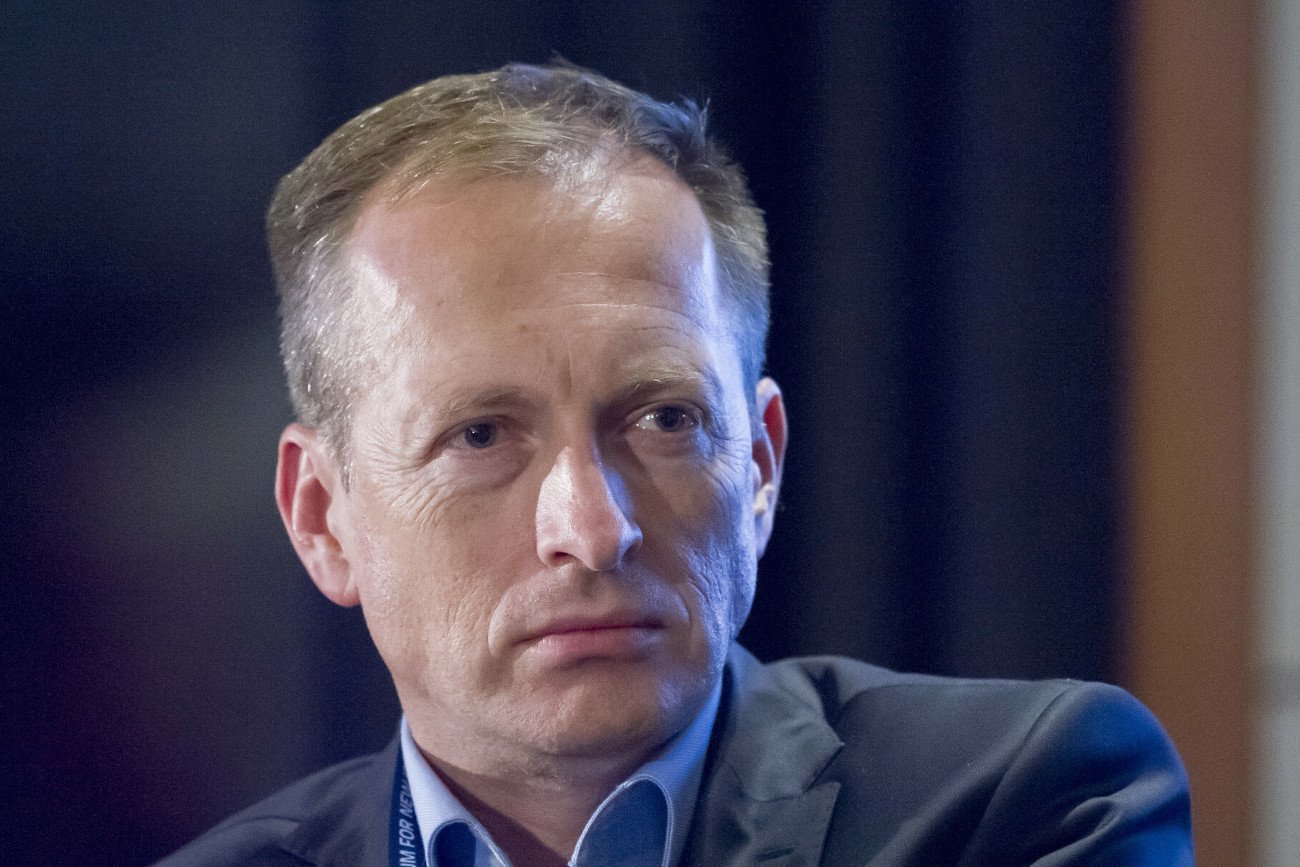 Do niedzielnego programu "Kawa na ławę" na antenie TVN 24 nie zaproszono polityków.