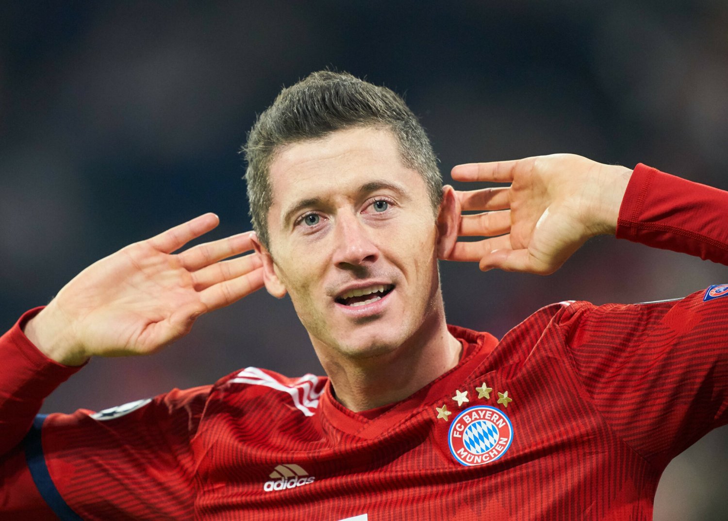 FC Barcelona złoży czwartą ofertę za Roberta Lewandowskiego. Polak już szuka nowego domu