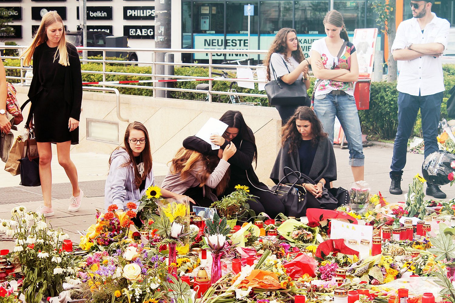 Jak wygląda życie w Bawarii po serii zamachów? Czy i jak można było uniknąć tych tragedii? Odpowiedzi na te pytania szukamy w Monachium, Ansbach i Würzburgu.