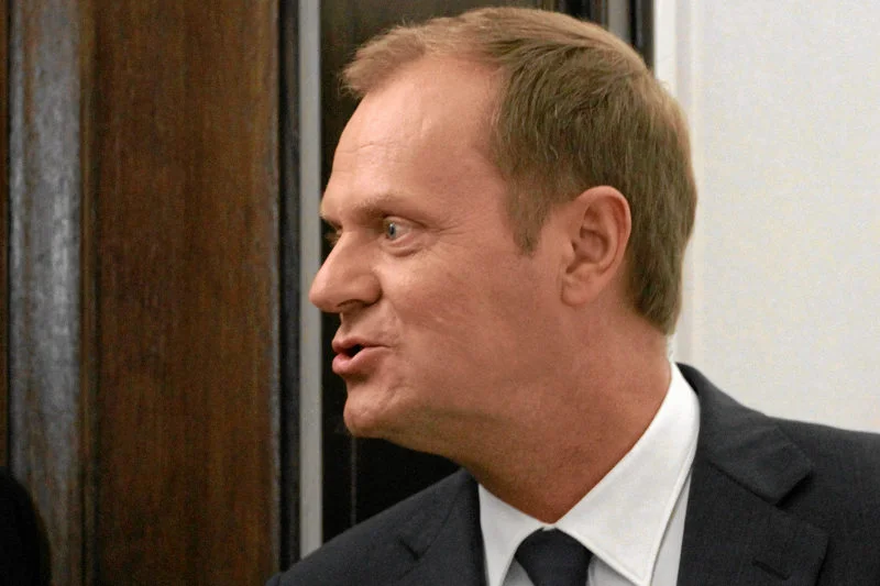 Premier może mieć wizerunkowe kłopoty przez walkę syna z mediami.