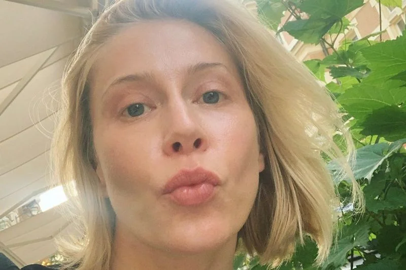 Katarzyna Warnke podzieliła internautów zdjęciem w bikini.