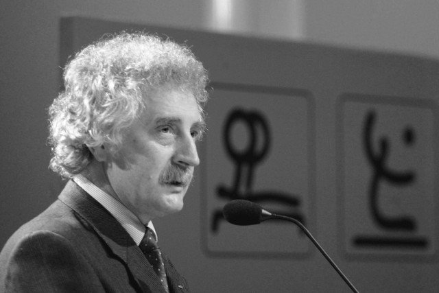 Nie żyje Longin Komołowski.