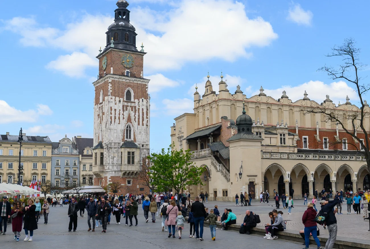 Kraków. Koniec z nocnymi wypadami po alkohol. Miasto chce prohibicji.