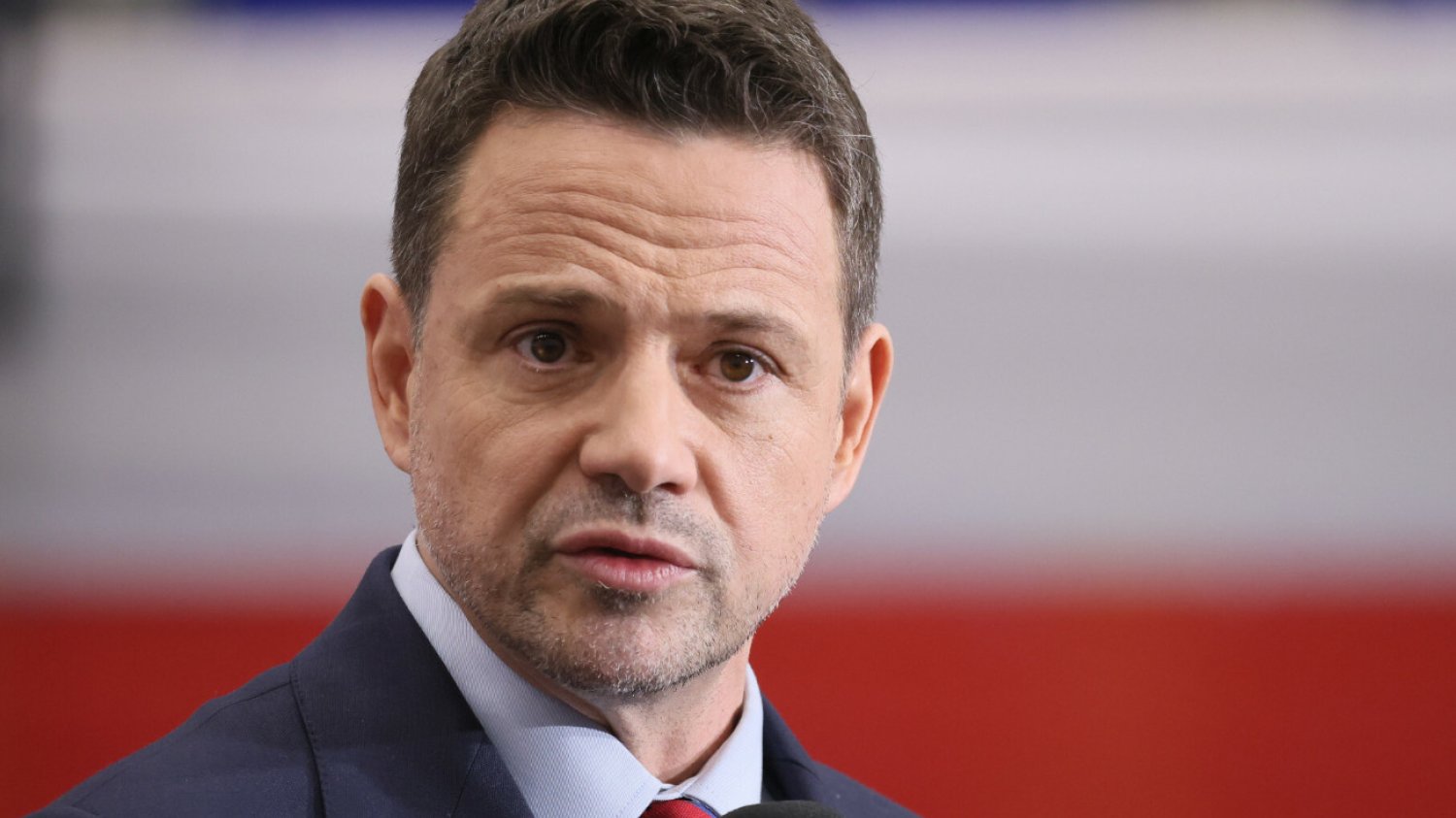 Trzaskowski dostał pytanie o Mentzena po sensacyjnym sondażu. "Polacy nie raz się zdziwią" Trzaskowski skomentował sensacyjny sondaż. Tak powiedział o Mentzenie
