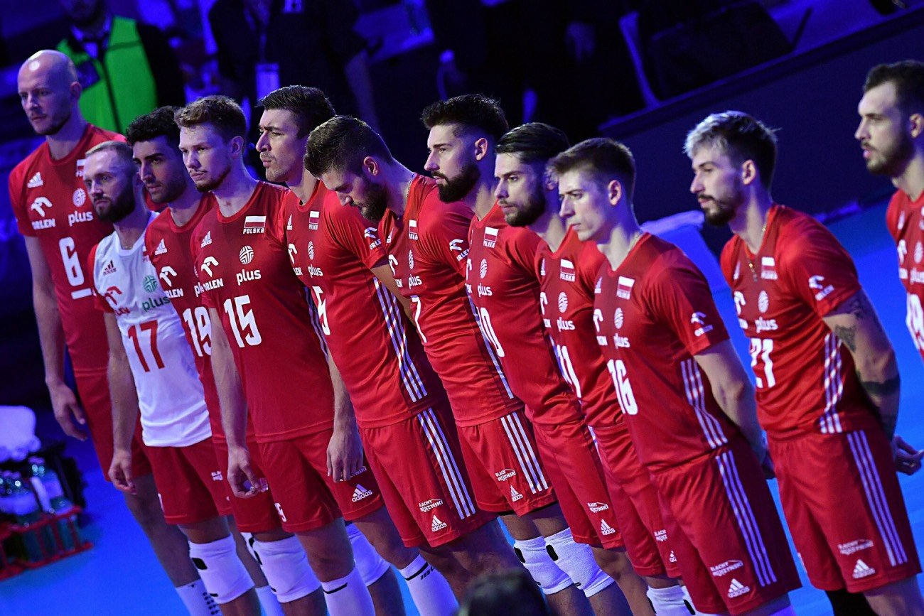 Mecz Polska-Włochy rozpoczął się od minuty ciszy